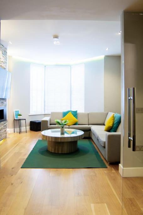 Edge14- Spacious, Stylish And Near The Beach! New Quay Dış mekan fotoğraf